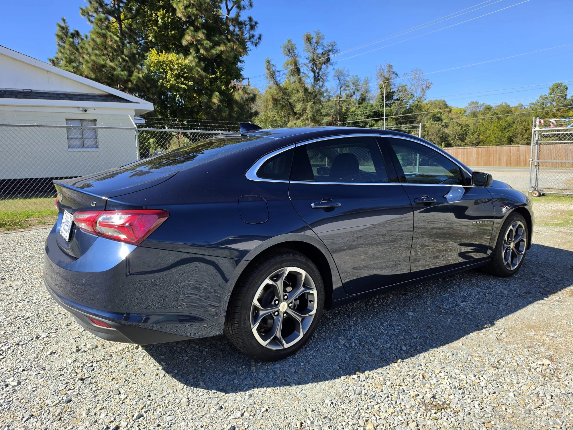 Vehicle photo 5