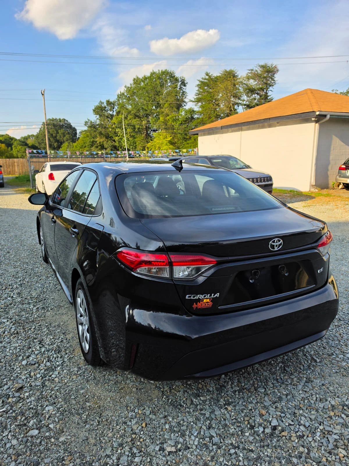 Vehicle photo 5